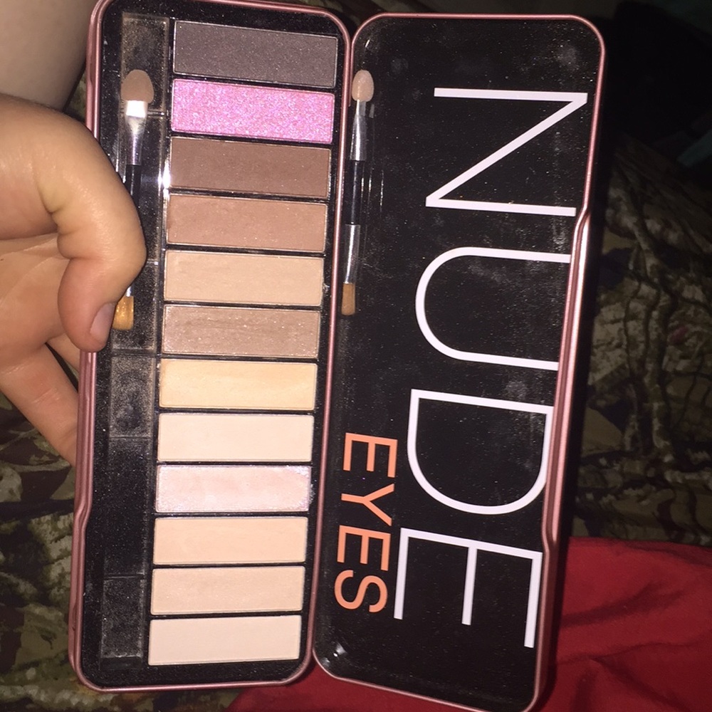 Nude eyes makeup pallet 12 colors